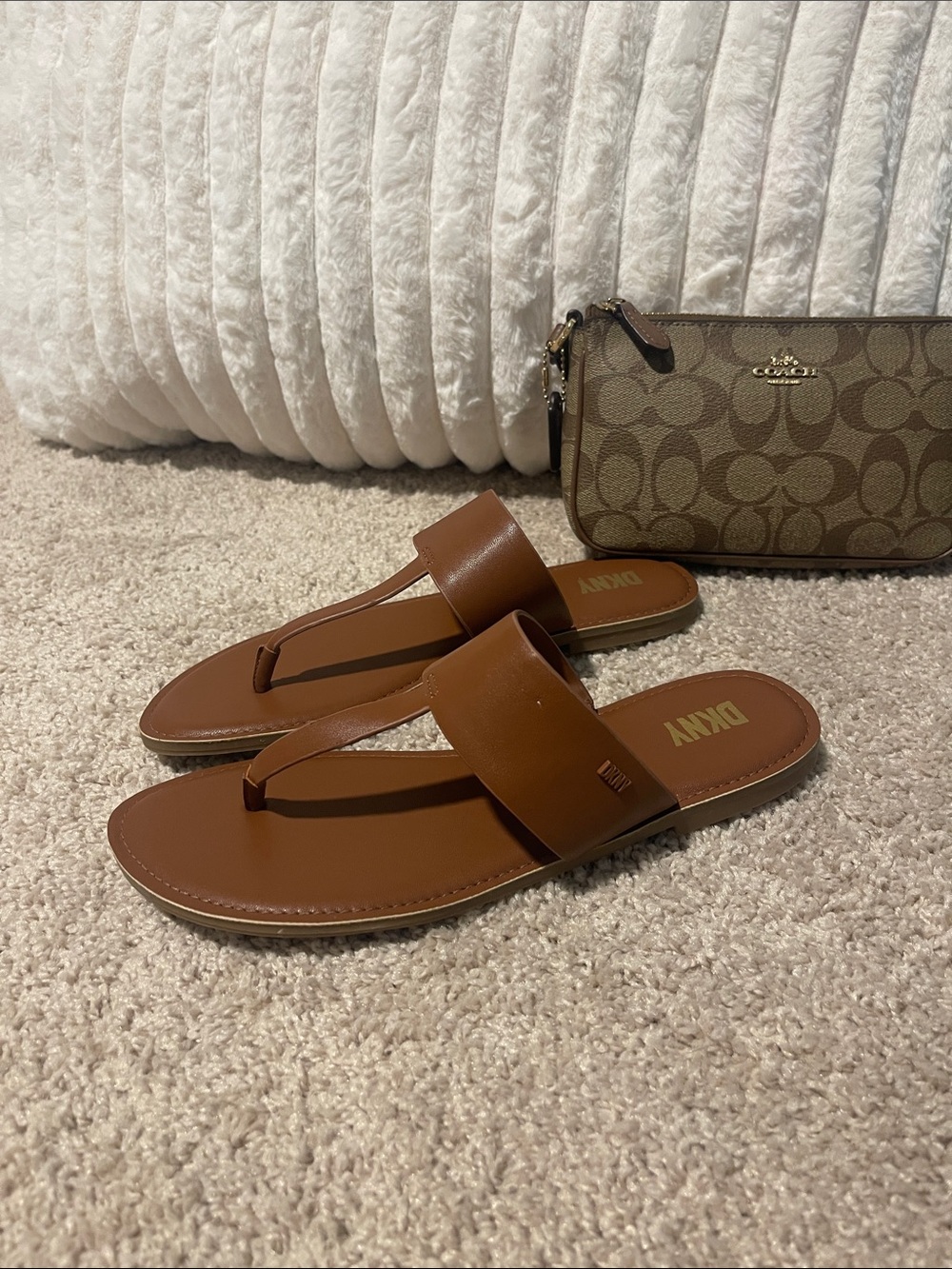 DKNY Tan Brown Leather Toe-Post Slide Sandals